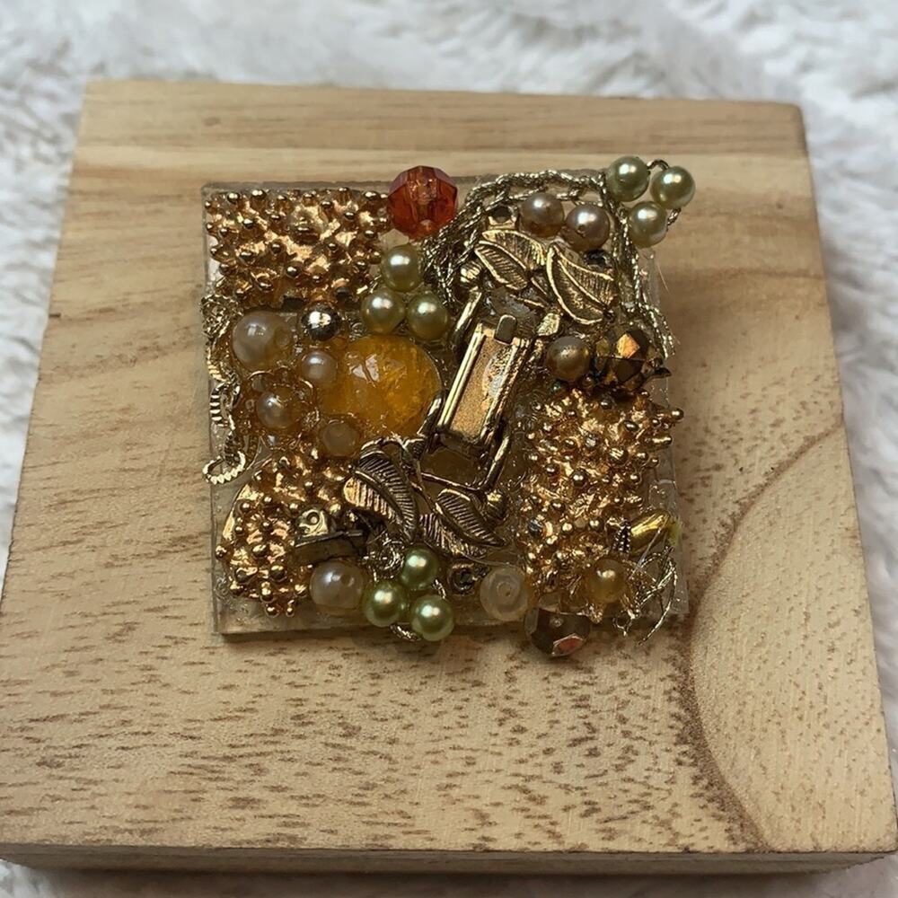 Vintage resin brooch